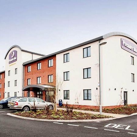 Premier Inn Barrow In Furness Ngoại thất bức ảnh