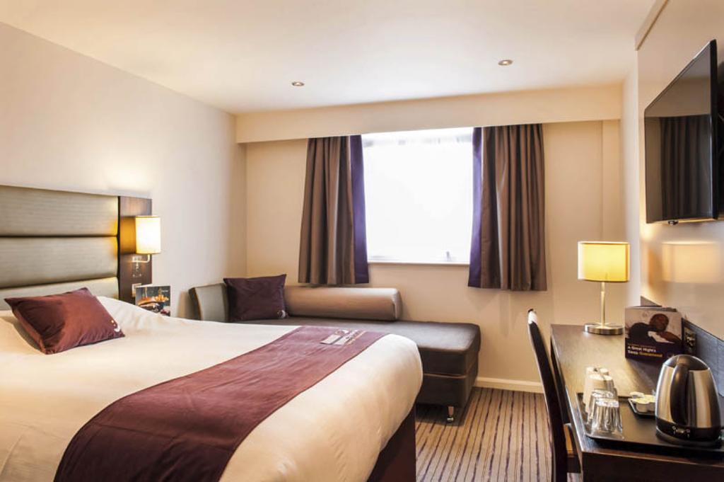 Premier Inn Barrow In Furness Ngoại thất bức ảnh