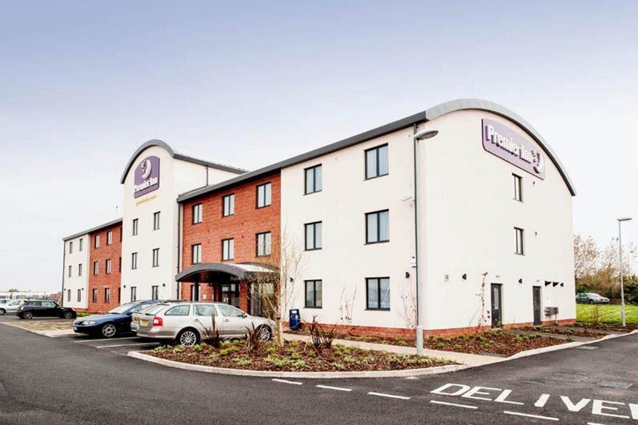 Premier Inn Barrow In Furness Ngoại thất bức ảnh